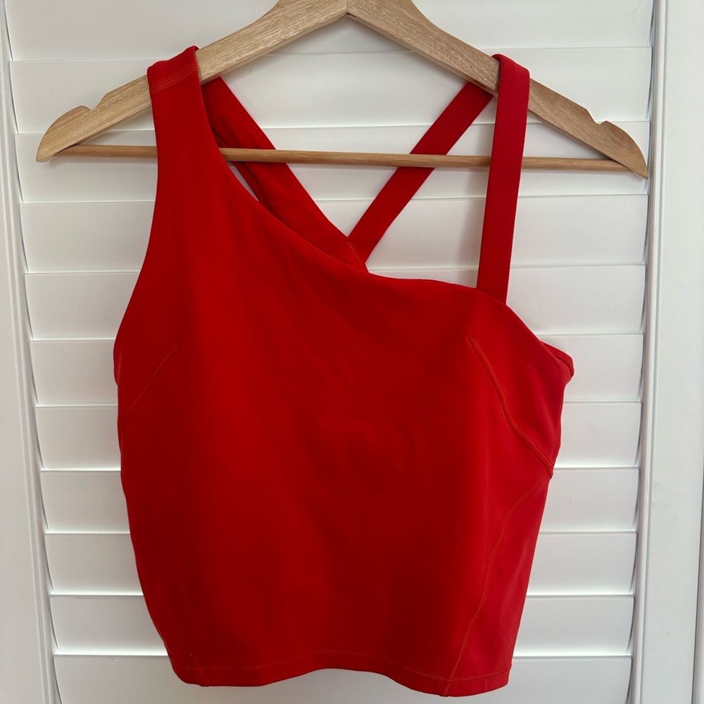 Lululemon red cropped tank size 6